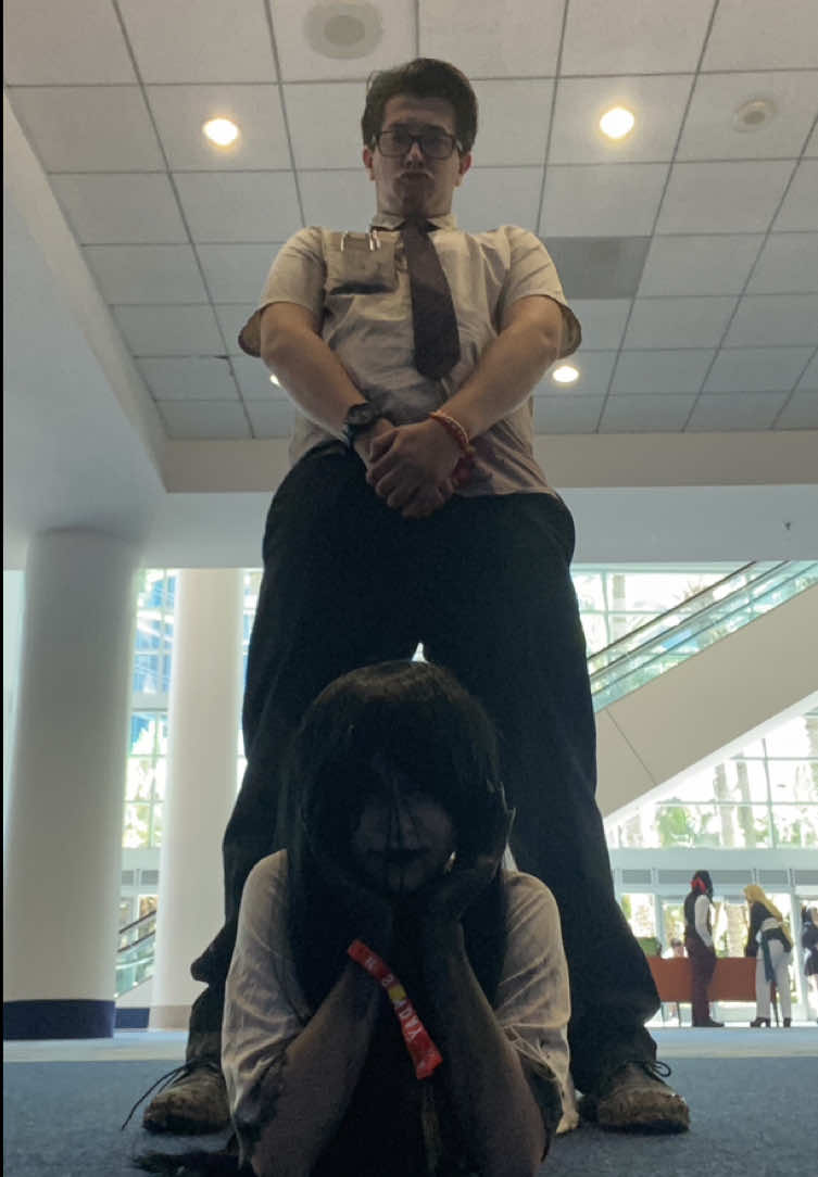 Sadako and Dwight cosplay 🖤 • • • Anime impulse day 2  @St8ofConfusion  • • • #dbd #deadbydaylight #dbdcosplay #dwightfairfieldcosplay #sadakoyamamura 