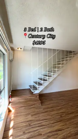 Available for Rent: 2332 S. Beverly Glen Blvd #5 🏡 3 Bed | 2 Bath | 1200 Sq. Ft 📍Century City 💲$4295 ‼️ Lots of Closet and Storage Space & Easy Street Parking for Guests 🫧 Laundry: On-Site 🐾 Pets: Cat Only 🚗 Parking: 1 Assigned Parking Space Included (Fits 2 Cars) 📲 Leasing Agent: Meagan — DM “Beverly Glen #5” to schedule a tour. ##WestLA##WestLAApartments##centurycity