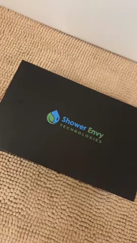 Clean your body w/ @Showerenvy 🚿 