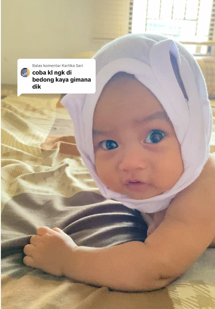 Membalas @Kartika Sari jadi hawimau kalo gak dibedong ontii😂😭😭 #bayilucu #bayitiktok #momlife #modalkontendoang 