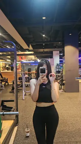 #매력부자#내매력에빠져봐#오운완#레깅스#alo