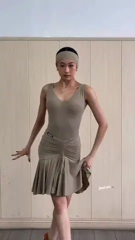 chưa thấy lúc nào không phải khen xinh  #xujiayu #giangocdansport #xujiayu许佳钰 #许佳钰 #fitcheck #OOTD 