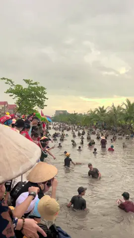 Hội đùa nơm quê e Tứ kỳ-Hải dương 