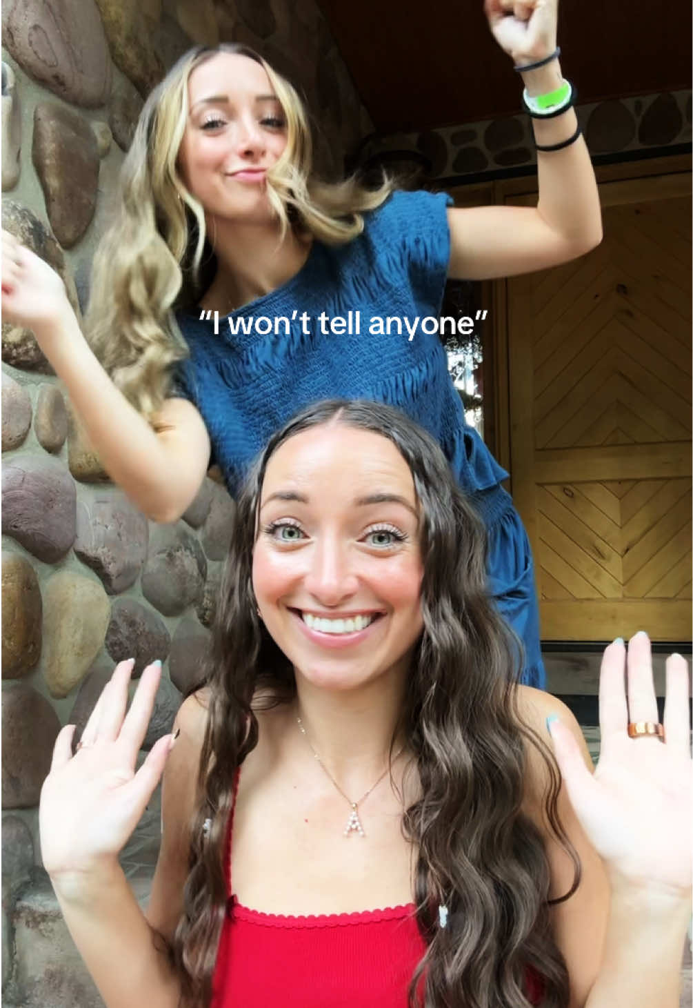 I won’t tell anyone….except for my twin or hubby 🙈 #twins #sisters #secret idea: @brookeandjess 