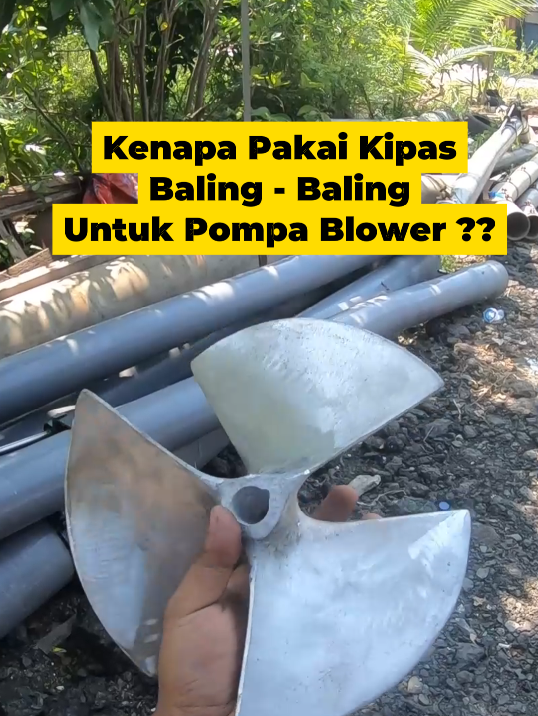 Kenapa Pompa Aksial Body PVC Pakai Kipas Baling-Baling? Deskripsi: Pompa aksial dengan body PVC umumnya dipasangi kipas model baling-baling karena desain ini mampu: Menghasilkan aliran air besar dengan tekanan rendah, cocok untuk irigasi, tambak, atau pendinginan. Efisiensi lebih tinggi pada pipa berdiameter besar dibanding tipe impeller lainnya. Konstruksi lebih ringan berkat body PVC, namun tetap kuat karena baling-baling dibuat dari cor perunggu campur besi yang tahan lama. Perawatan mudah serta harga lebih ekonomis, menjadikannya pilihan tepat untuk kebutuhan industri maupun pertanian. Dengan kombinasi body PVC yang ringan dan baling-baling yang kokoh, pompa aksial ini memberikan keseimbangan antara kekuatan, efisiensi, dan biaya. 📌 Info pembelian & konsultasi: 📲 WA Customer Service Tratas: 0821-4257-5959 Hashtag: #PompaAksial #Kipas Baling Baling Besi #PompaBodyPVC #PropellerPompa #KipasPompa #PompaAir #PeralatanIndustri #PompaIrigasi #PompaTambak #Tratas