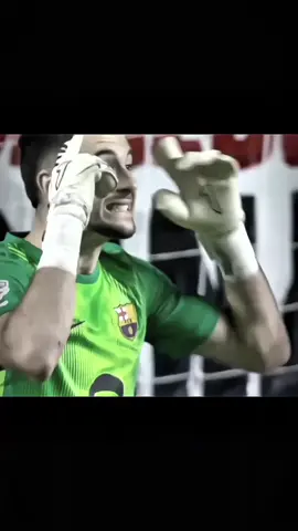 J.garcia vs Rayo🥺crazy saves🥶#fcbaracelona💙❤️ #viscabarca🔴🔵 #viscacatalunya❤️💙 #ahmedonana🦅 #4kquality 