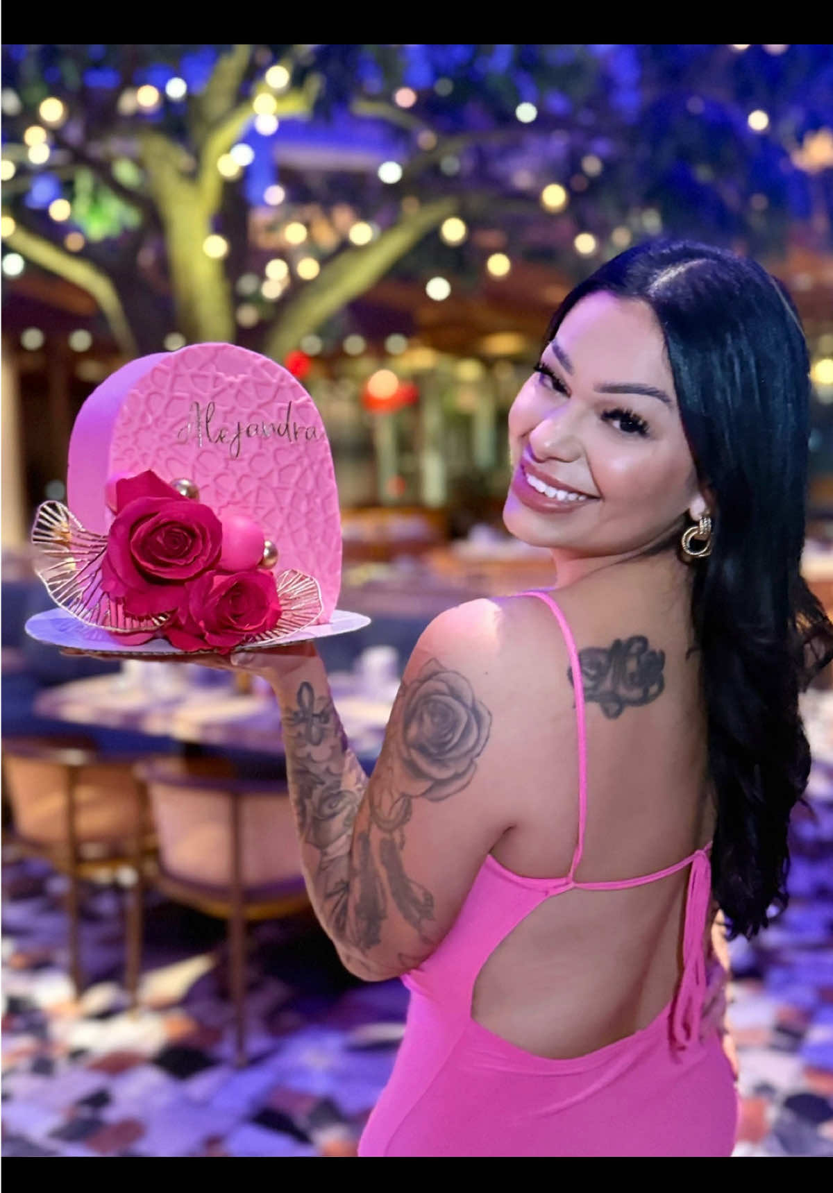 I almost skipped making my cake then I thought, the dress needed a matching cake! 🩷✨🍰 #BirthdayCake #MatchMade #CakesbyAlejandra #CakeDecorating #PinkCake 