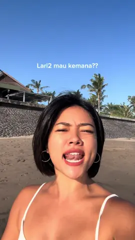 Mau panas2 an kek, ampe diguyur aer se galon kek, tetep berani asal pake Amaterasun Physical Sunscreen ✨ @Amaterasun #SPFspecialist