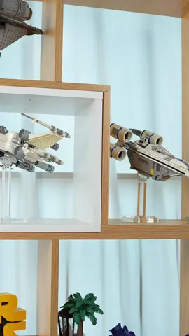 Unlock new display poses for your model #acrylic #clear #display #displaystand #legofan #foryou #starwarsfan #legocollector #starwarscollection 