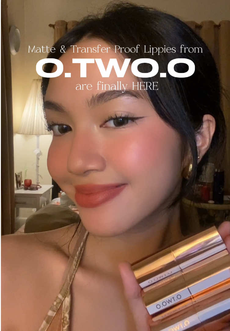 Another new obssesion!😍 Link is avaible on the yellow basket ❤️ #otwoo #otwoophbeauty  #otwoolipstick #lipstickph #fyp 