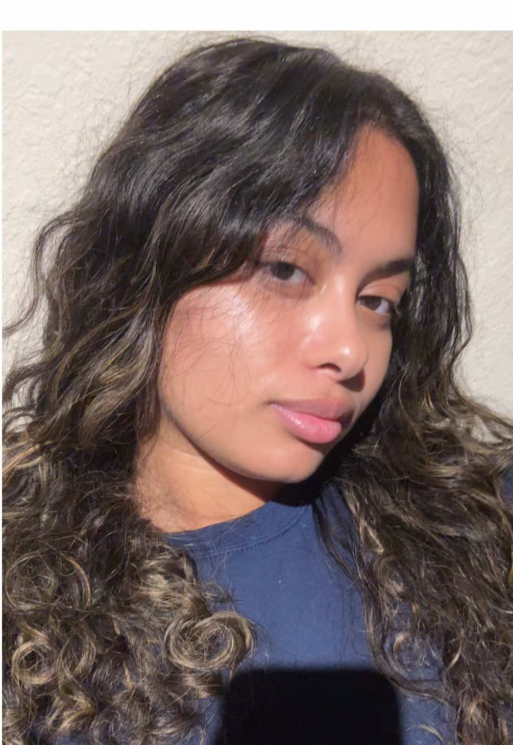 I love the dramatic lighting 