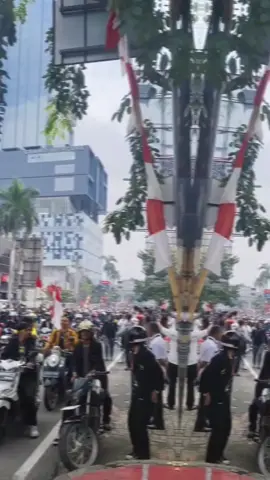 bandar lampung bergerak , semangat ,sehat selalu, semoga  selamat sampai pulang kerumah, jangan anarkis ,semoga yang diperjuangkan dapat di kabulkan. aamiin. #fpyシ #rakyatindonesia #indonesia🇮🇩