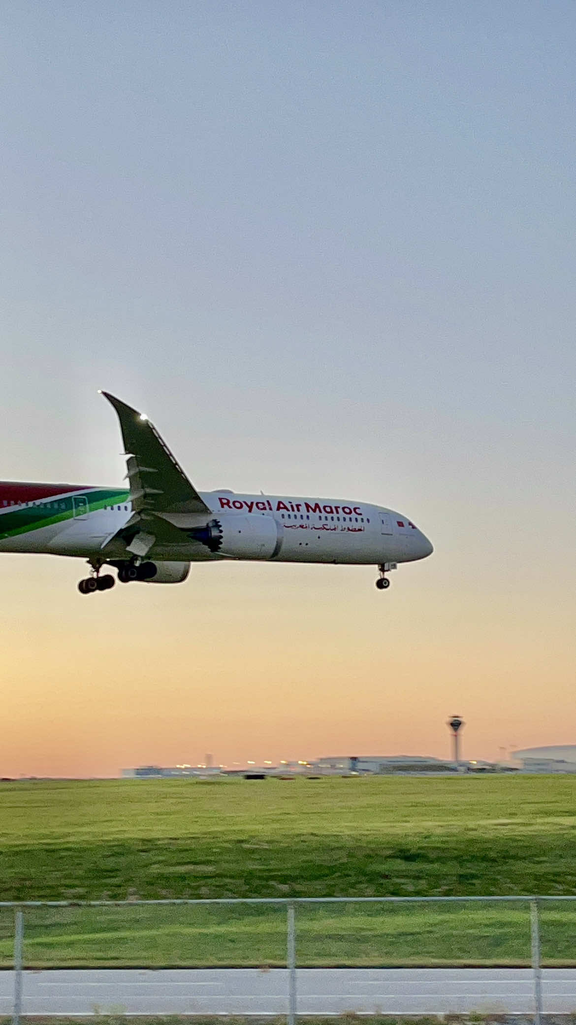 Royal Air Maroc Boeing 787-9 Dreamliner 😍😍 landing in Toronto (CYYZ) on runway 06R during sunset - filmed on iPhone 13 - #planes #fyp #toronto #cyyz #royalairmaroc  @YYZ-Spots🇨🇦 @A6-XWA ✈️ @amir @AIRLINE AVIATION @D-ABTK @Angus @AVIATION_YYZ_SPOTTER@Boeing 777-F @✈️Aviation_YYZ✈️ @A @Raunak 
