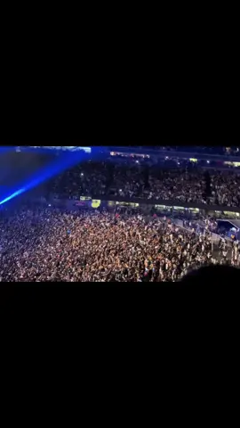@Oasis was BIBLICAL!  The stadium was shaking!! I can’t even put into words how amazing it was!! #OasisNY #Metlife #oasis2025 #Poznan #oasislive25 