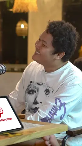 idup kadang memang penuh cobaan, bahkan sampai bikin orang kapok dan kembali ke jalan-Nya. Seperti yang dialami komika Nopek Novian. Lewat podcast Ridhan Nandari, Nopek cerita pengalamannya ditipu hingga ratusan juta rupiah oleh mitra bisnis. Kejadian ini bikin Nopek tobat total, bahkan sampai jadi rajin ibadah ke masjid. Pengalaman ini jadi pengingat buat kita semua. Yuk, tonton video lengkapnya di YouTube channel Ridhan Nandari! #NopekNovian #PodcastRidhanNandari #RidhanNandari #KomikaIndonesia #KisahInspiratif #Taubat #TobatTotal #Tiktoktainment #ReelsInstagram #JalanHijrah