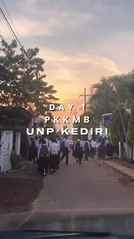 Day 1 PKKMB UNP Kediri. Nyalakan semangatmu Panji Nusantara!! #unpkediri #pkkmb2025 #DigjayaNusantara #kampusberdampak #kampusindonesia #