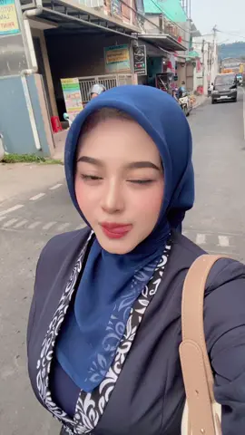 Jadi teteh bank 😜