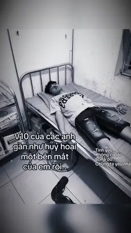 thằng bạn tôi bị tai nạn xe nhé anh nhìn thằng bạn mình rất là buồn đúng không 😭😭😭🥹🥹🥺🥺