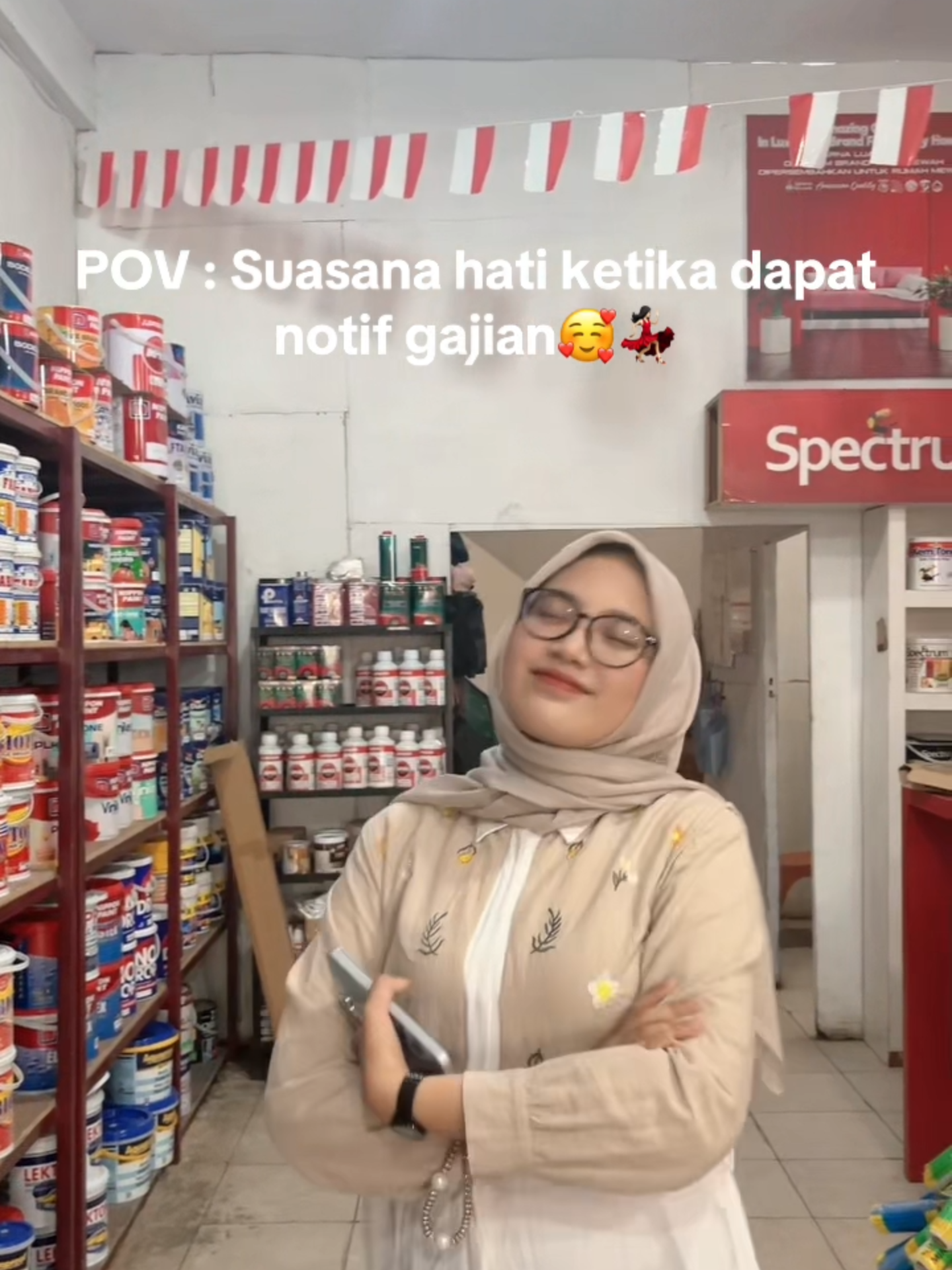cieee tanggal 1 ciee gajian ciee bayar tagihan cieee 🤭🤭 #gajian #comedy #tokocat #faktaretail #fyp