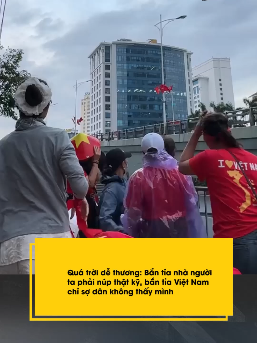 Quá trời dễ thương: Bắn tỉa nhà người ta phải núp thật kỹ, bắn tỉa Việt Nam chỉ sợ dân không thấy mình #khaunghiep #dramin #dieubinh