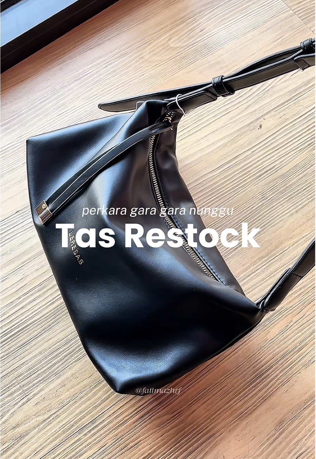perkara nunggu ini sampe bolak balik cek😭🙏🏼 kek gabisa bangett gitu kalo ga punyaa  first looknya aja udah keliatan kann, plis kalo masih ada jgn nunggu lama2🥹🤞🏻 #tas #totebag #shoulderbag 