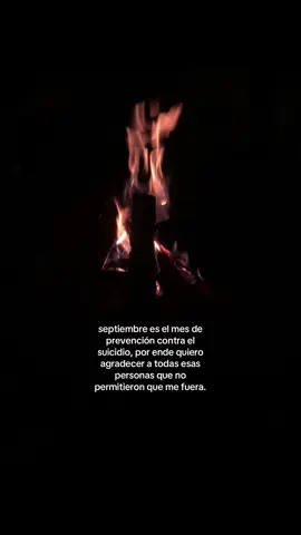 Gracias por no haberme dejado ir todas esas veces que lo intente, por haberme echo saber que aún había una salida y que aunque la vida no se veía de la mejor forma los tenía a ustedes; ustedes quienes me enseñaron el sentido de vivir. Aún sigo luchando con mi salud mental, aún sigo teniendo recaídas pero ahora sé que necesito ayuda, qué hay gente a mi alrededor dispuesta a ayudarme y que no estoy sola ni lo estaré nunca más. Si estás viviendo algo similar recuerda que siempre hay una salida, recuerda que siempre hay gente allá afuera que se preocupa por ti como no te imaginas. Aún estás a tiempo de salvarte, aún hay solución. #septiembre #prevencioncontraelsui🎗️ #🎗️ #saludmental 