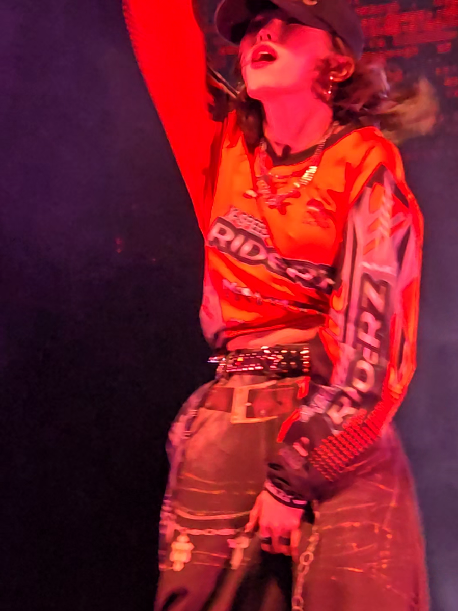 2025 fromis_9 WORLD TOUR [NOW TOMORROW.] IN USA: CHICAGO Hayoung's hip hop solo cover to Evan Giia's Anxiety Kills.  NO COPYRIGHT INFRINGEMENT IS INTENDED. CREDIT TO THE ORIGINAL ARTIST. #fromis_9 #프로미스나인   #fromis_9inchicago  #fromis_9_worldtour  #freestyle   