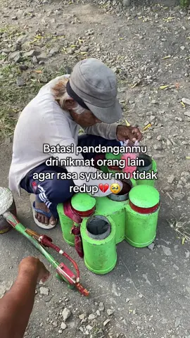 Mereka lelah tapi tidak seberisik kita🥹🖤