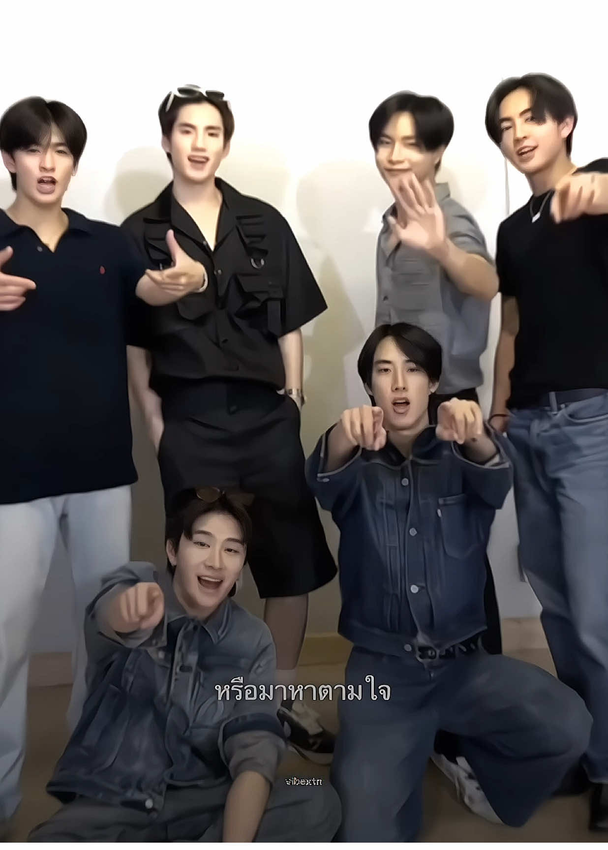 คนไหน เลือก | #busbecauseofyouishine #fyp  ( ib : @~ 算命 ~  )