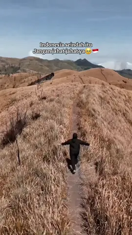 ❤️🇮🇩 #bukitpremium #bukitpremiumnongkojajar #jawatimur #pesonaindonesia #sumbawa 