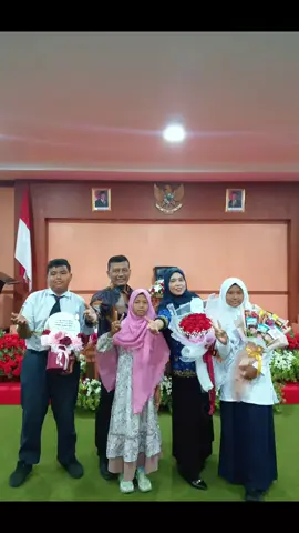 selamat utk my wife @saidar.lubis telah dilantik oleh Wakil Ketua Pengadilan Tinggi Agama Medan; semoga jadi abdi negara yang beriman dan bertaqwa kepada Tuhan YME. Amiin YRA🌹🌹❤️❤️ #uda #advokat #fypシ゚ #fypage #foryouu 