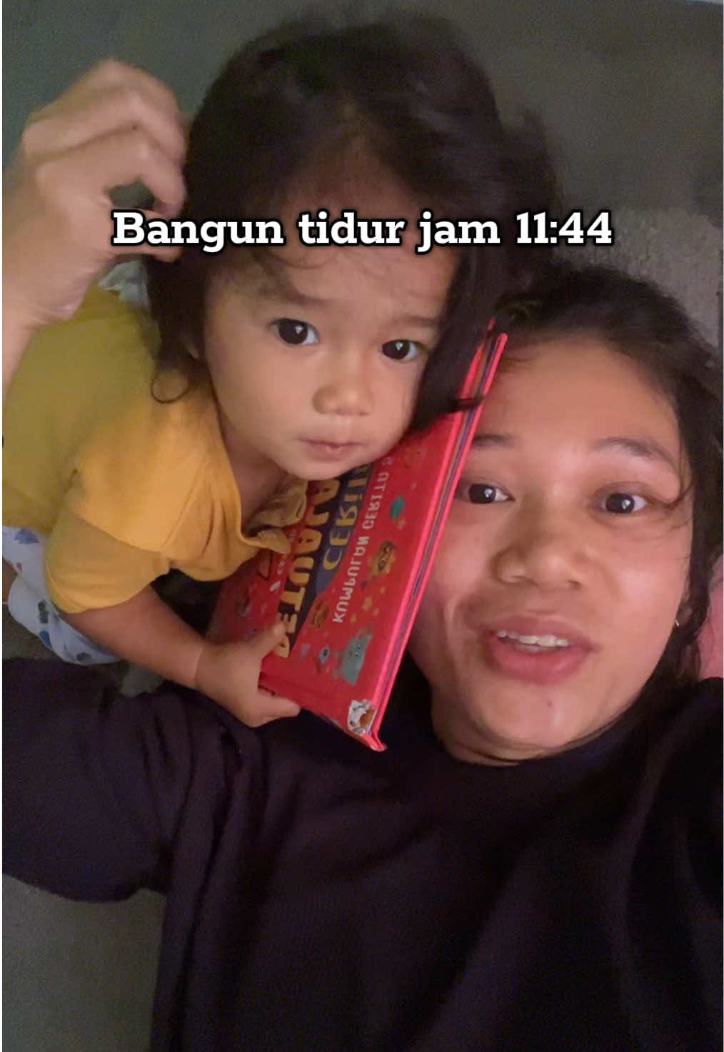 Soalnya tidur jam 11 malam.  #tidur #forfun #foryou #fyp #parenting 