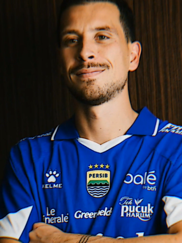 Kang toha is blue and white💙🤍   #blueandwhite #persib #thomhaye #maungbandung 