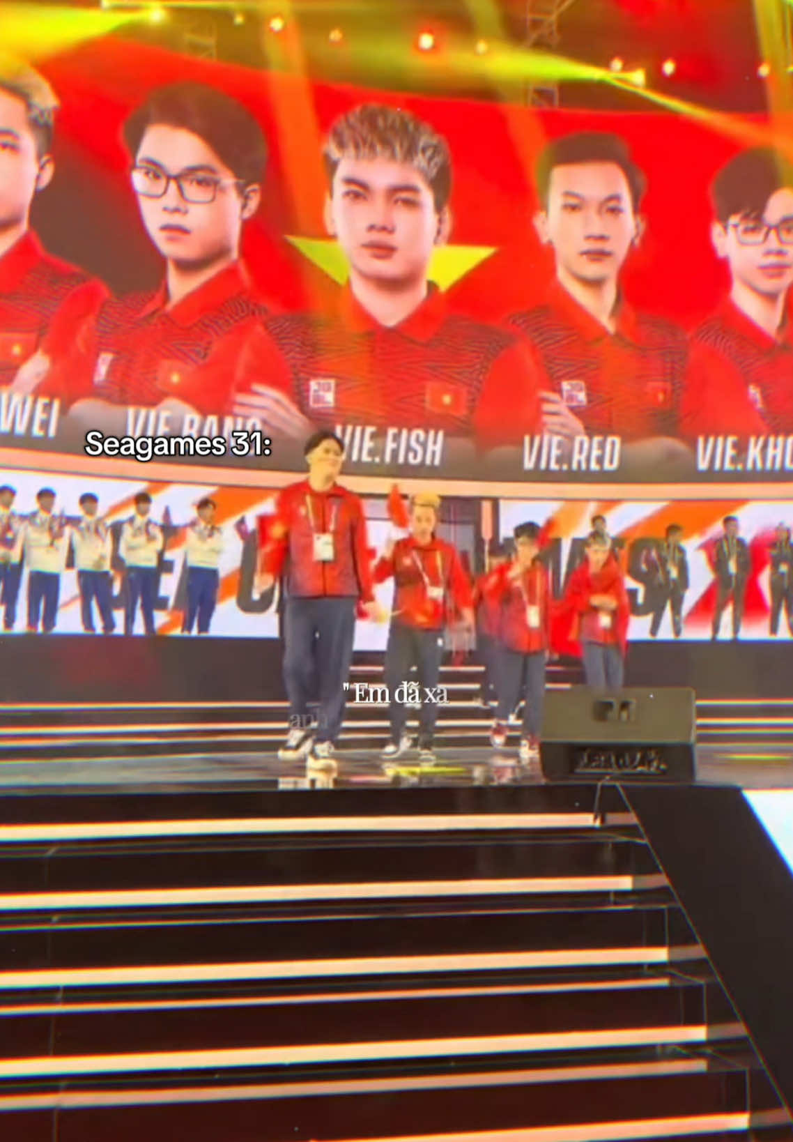 họ nói tấm vé seagames quan trọng hơn chức vô địch mùa này nhưng đây là cách họ thể hiện sự quan trọng của tấm vé?Thật sự rất thất vọng,đánh 3 game không game nào nên hồn, không 1 sức bật.Tốt nhất là hãy để FPT đi,nhìn cái cách FPT làm chủ và học tập để rút kinh nghiệm.Hôm qua chỉ có con marja của Bâng và con enzo của Khoa được một ít nổi bật hơn.Với phong độ này thì cũng đừng mơ vô địch nhé,thật sự là quá đuối.Mình nói SGP thì được chứ ai nói thì mình lóc nha ☺️.#saigonphantom #saigonphantomaov #tn1311 #fyp 