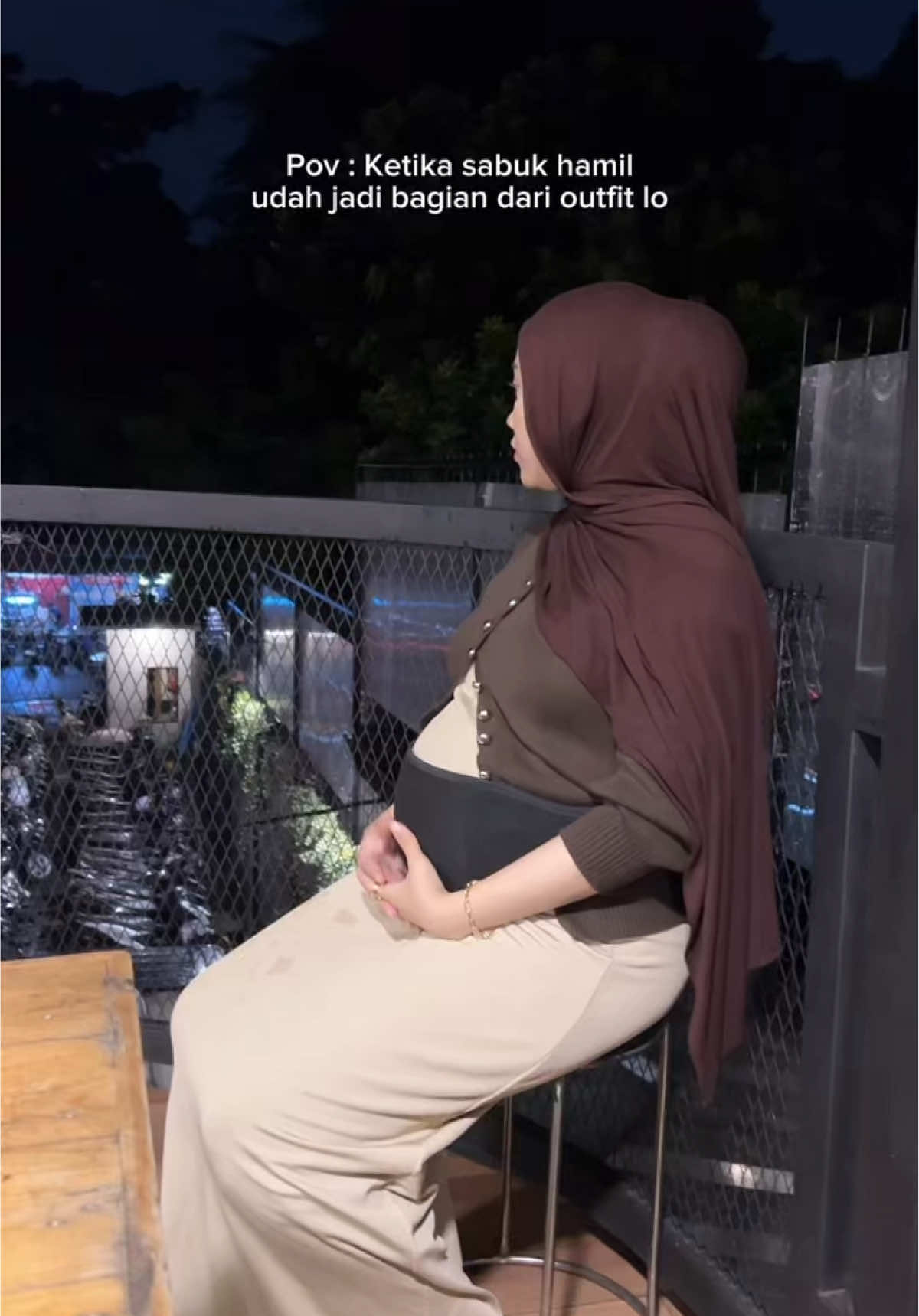 dimana ada aku disitu ada sabuk hamil🤍 #sabukhamil #pregnant #barangbumil 
