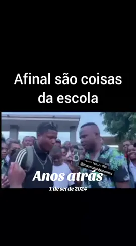 Afinal são coisas de escola#anosatrás #mozcomedymemes 