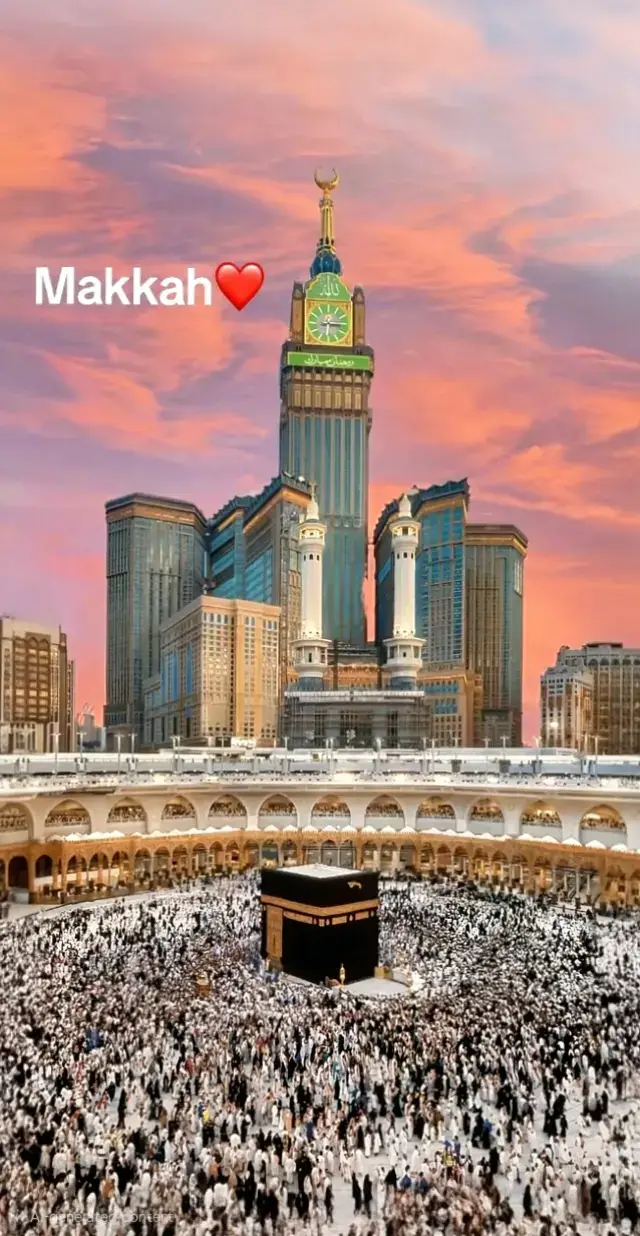 Madinah, the City of the Prophet, shines bright A beacon of faith, where Islam's history takes flight The Masjid an-Nabawi, a mosque of grandeur and might Where the Prophet Muhammad's tomb is a sacred sight The city's streets are lined with date palms, green and tall A tranquil oasis, where faith and peace enthrall Madinah's rich history and heritage are palpable and realMadinah's rich history and heritage are palpable and real A place where Muslims from all over the world come to feel The city's warm hospitality and welcoming smile Make it a place of pilgrimage, worth traveling a long while##alreich_occurrence #quran_alkarim #fypviral 