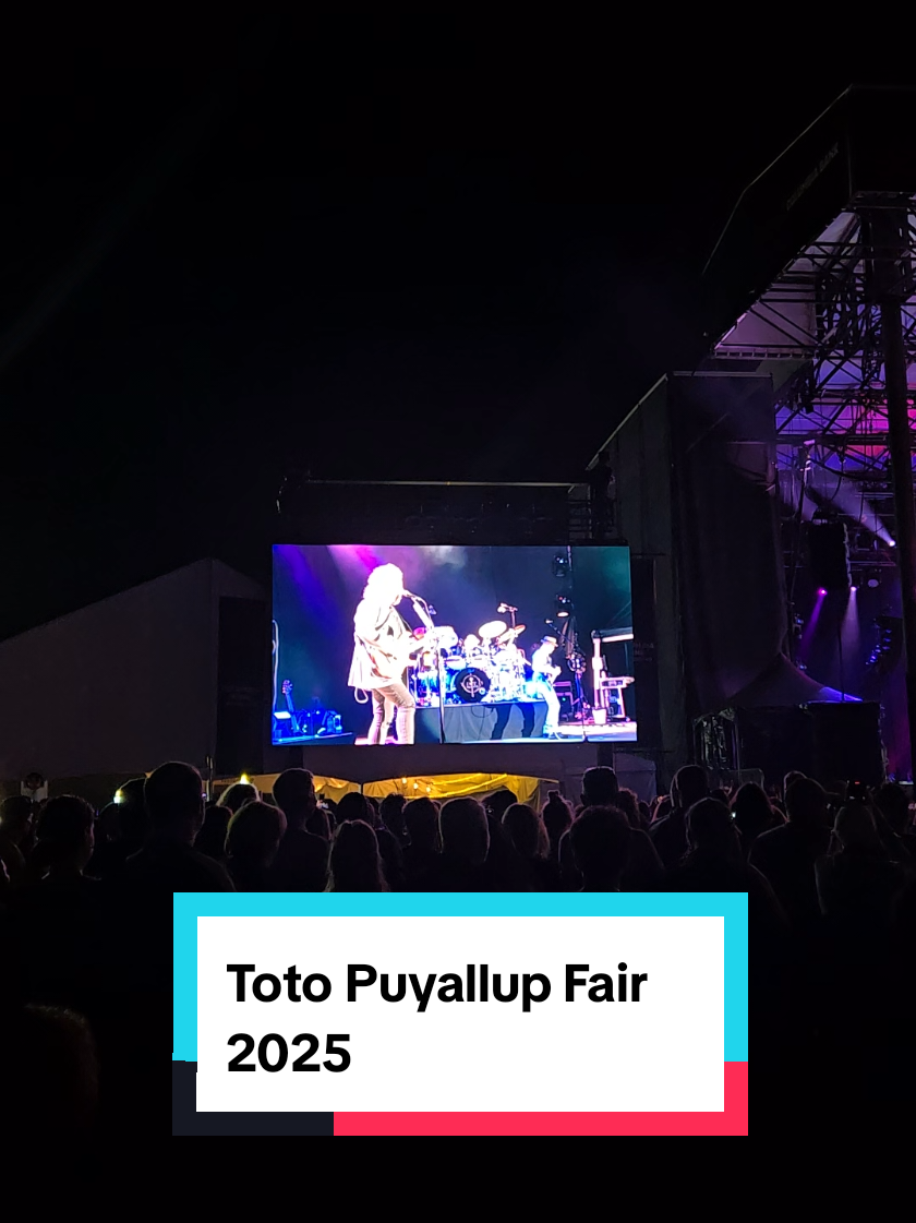 Toto at Puyallup Fair 2025 singing Roseanna. Awesome concert! #toto #Roseanna #WashingtonStateFair2025 