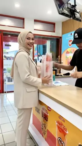 momoyo Padalarang #momoyo #momoyopadalarang  #momoyokotabaruparahyangan  #momoyocihampelas  #momoyoicecream 