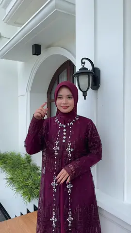 Semewahhhh Inii varian Burgundy nyaa❤️❤️‍🔥 #promoguncang99 #kebayamodern #kebaya #dresskebaya 