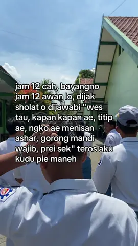 ayo kembali ke jalan yang benar cah🥹#smknkudujombang #teknikpemesinan1 #fyp #jombang24jam #sholat 