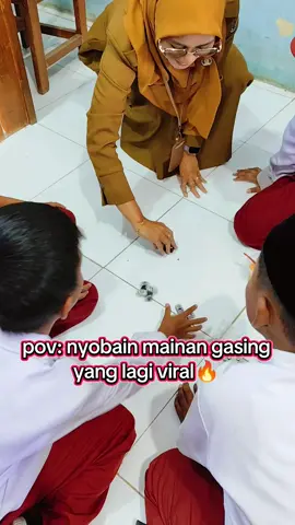 Ikutan main gasing🤭 #gasingviral #gasingpenghapus🔥🤙 #mainanviral #bunelly #bunellytegal 
