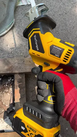#dewalt #getreadyforfashionweek #tiktokshoplabordaysale #saw #reciprocatingsaw 