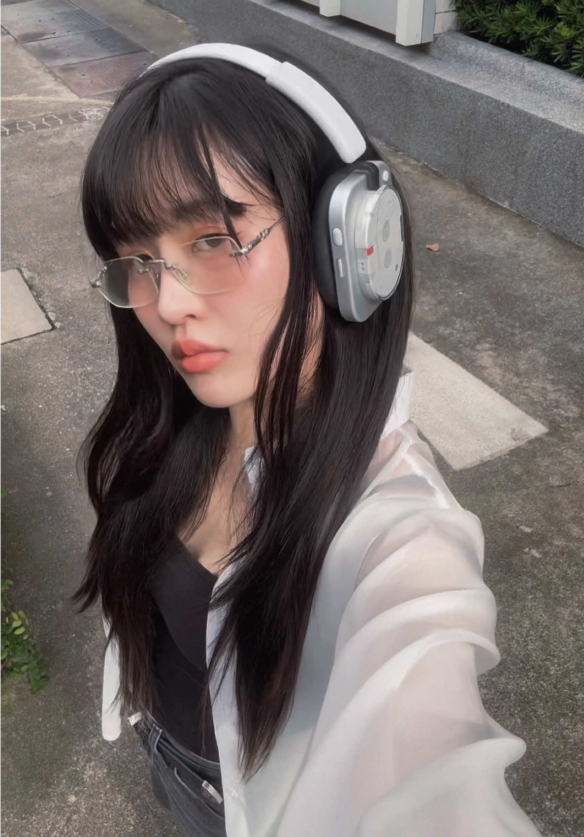 On my own rhythm with Headphone (1) 🎧 @nothing.thailand  #NothingThailand  #NothingHeadphones #ComeToPlay #MyyuKhawisara  #MyyuKhawisara 