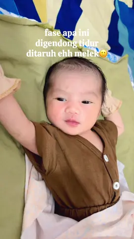 peningnyeee…ditambah tangan sama pinggang rasanya nyut-nyutan🥲 #masyaallahtabarakkallah #newborn #babygirl #fyppppppppppppppppppppppp 