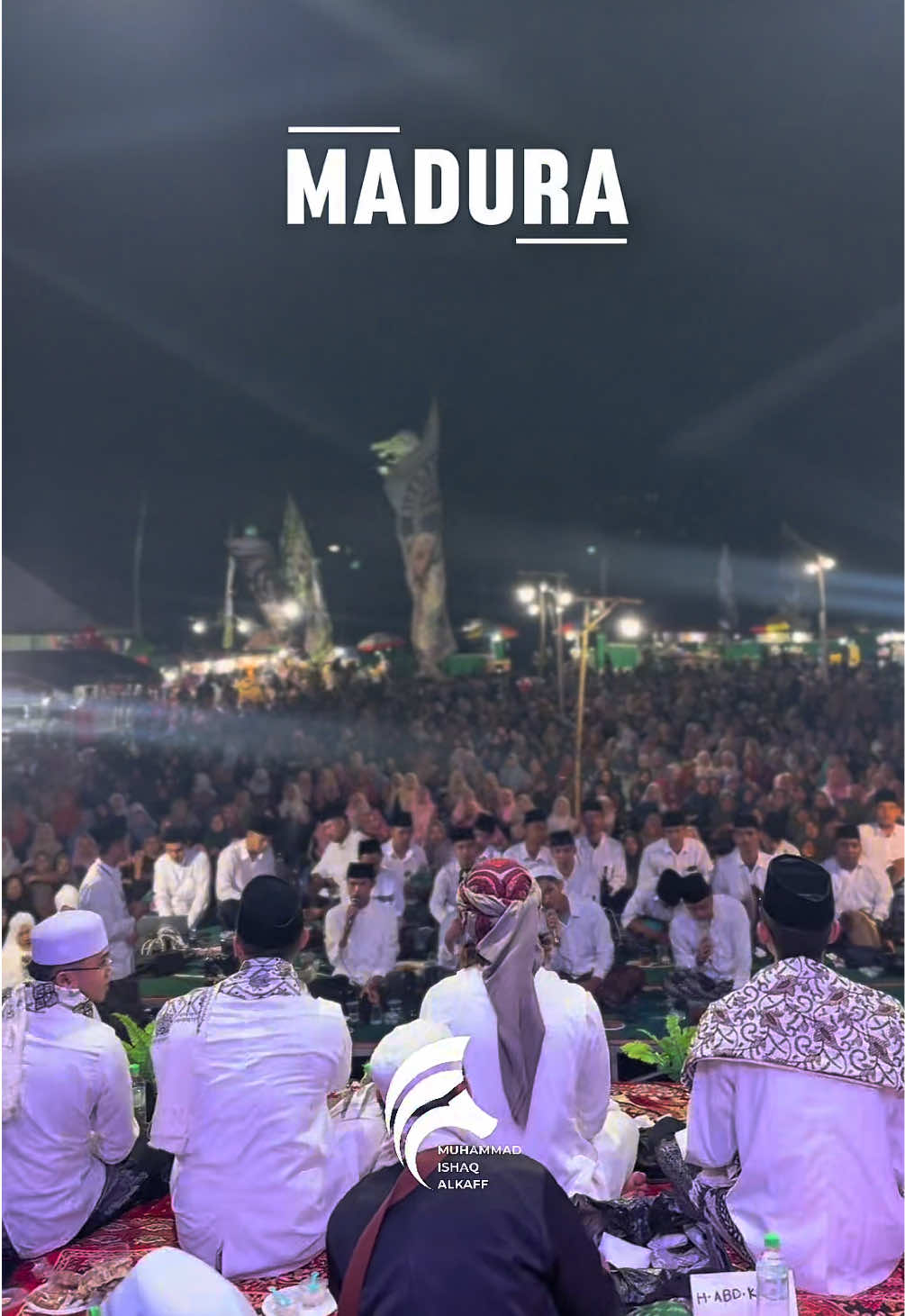 Kami masyarakat madura mendoakan negeri ini dengan bersolawat, menyambut kelahiran baginda nabi muhammad saw.🤍