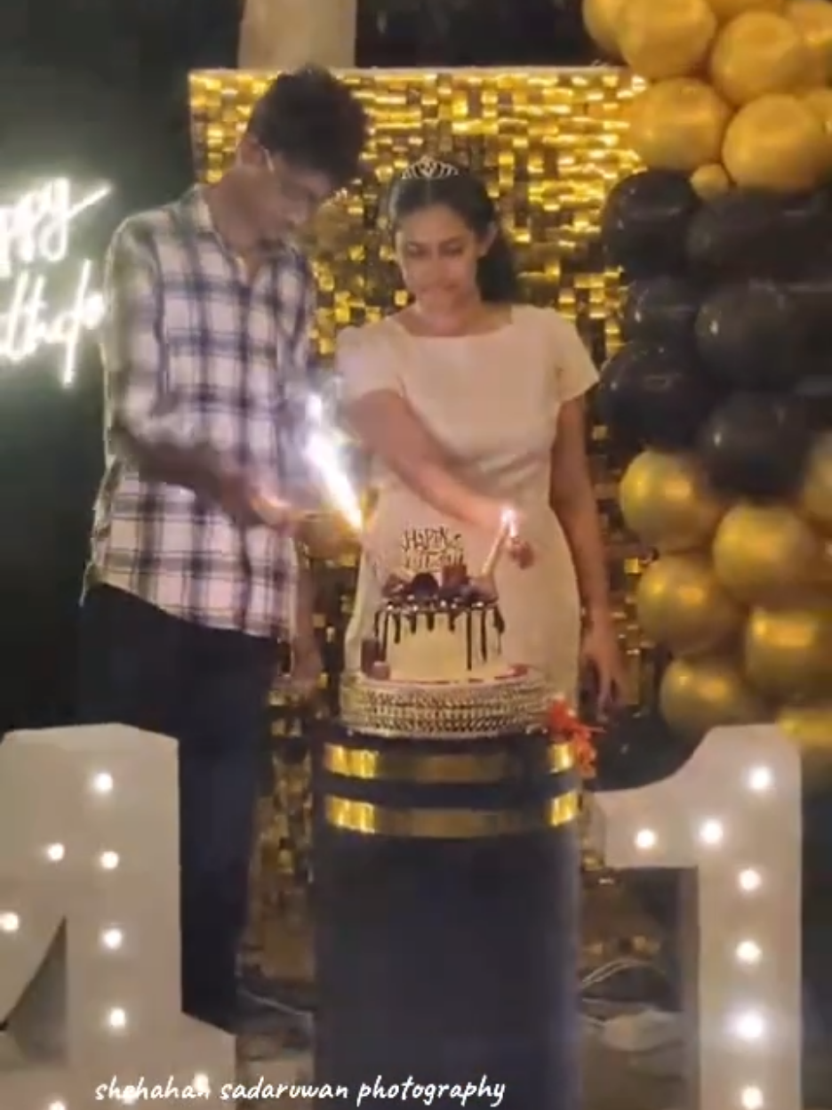 Birthday එකට මේ වගේ පුදුම වෙලා තියේද 😁🥺❤️ #froyoupage #trending #shehansadaruwanphotogrphy  #birthday #photography 