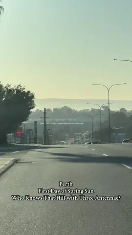 First spring sun lights Perth. Who knows that hill with three antennae? #perthlife #melville #cityexplorer #fyp #perthlifeattitude 