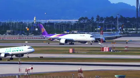 Airbus A350-941 🇹🇭THAI Airways beautiful departure #aviation #airplane #aircraft #plane #fyp 
