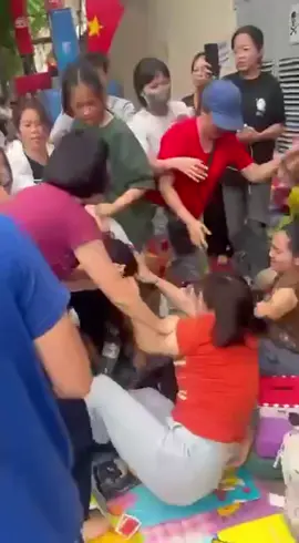 Không biết đúng sai hay thế nào, mà những ngay quan trọng đất nước tất cả đang vui ăn mừng lễ quốc khánh mà có những thành phần k biết nhường nhịn nhau văn minh lại để đánh nhau như này là quá buồn 😭🥹 #danhnhau #a80 #duyetbinh #yeuthuong #xuhuong 